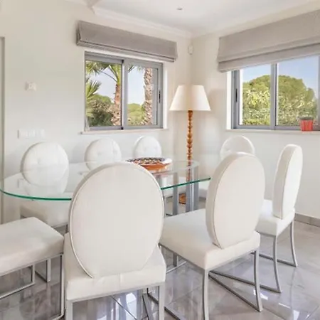 Sleeps 6 With Pool Air Con And Wifi * Quinta do Lago